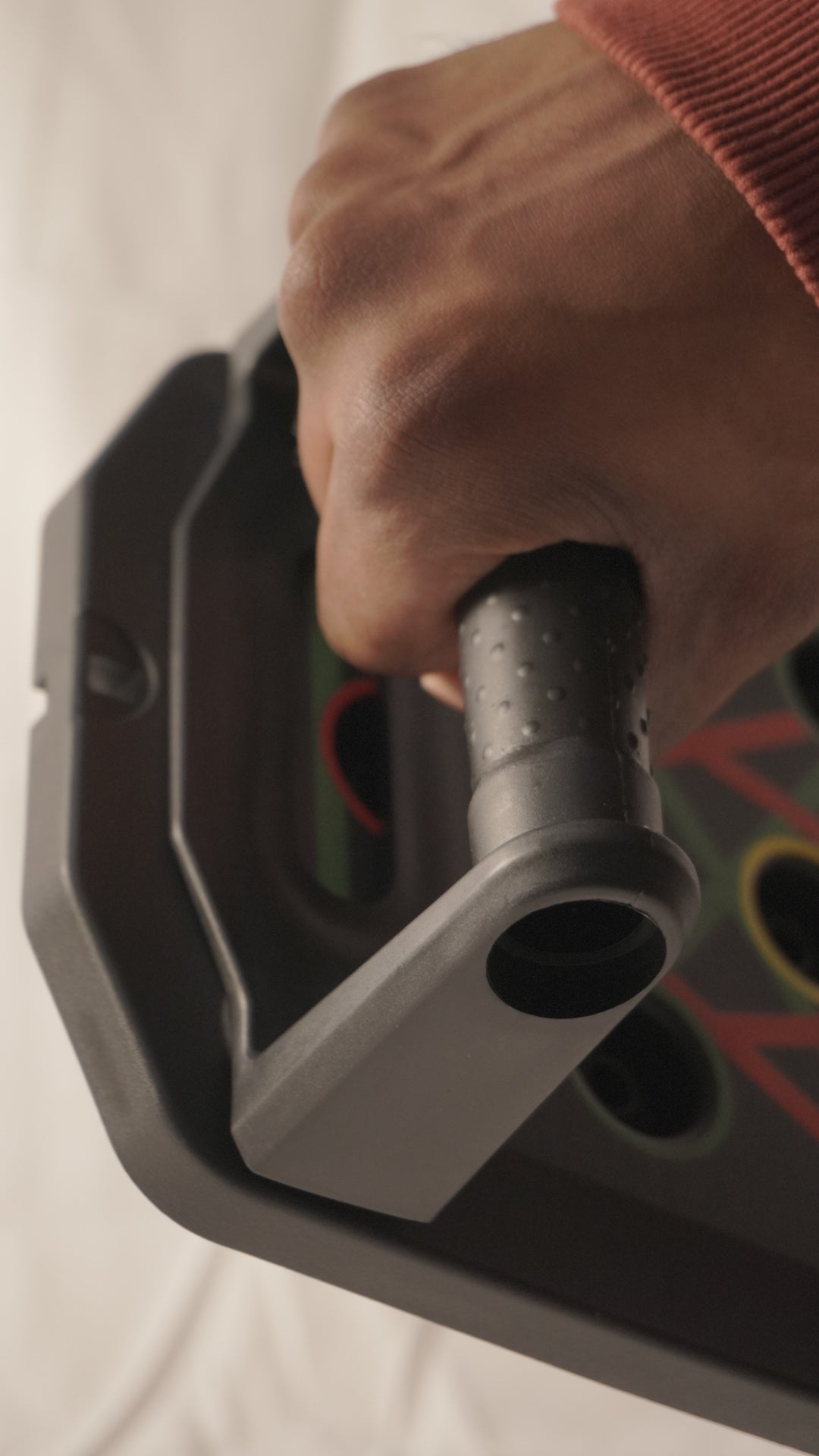 Planche de pompes guidée – Ciblez chaque muscle avec précision